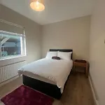 Apartman Yeats Self Catering And Bar