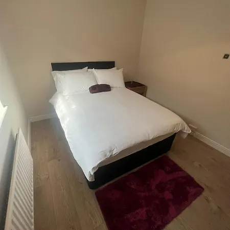 Apartament Yeats Self Catering And Bar *